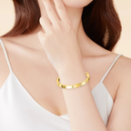 Stainless Steel Screw-Motif Cross Bangle