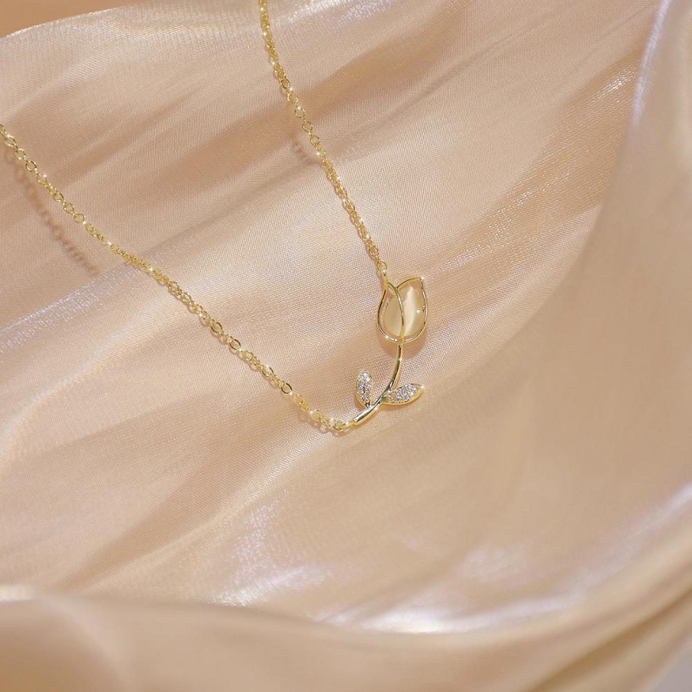 Korean Rose Pendant Cat Eye Necklace