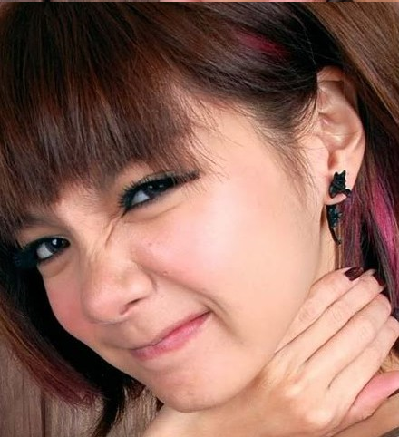 Long-Tailed Leopard Cat Stud Earrings