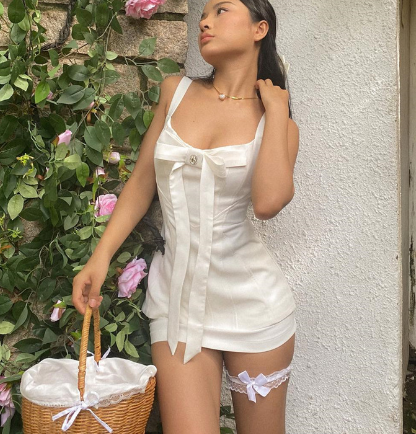 Winter Pure Bow Spaghetti Strap Vest Slimming Skirt