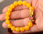 Cat's Eye Stone Bracelet with Gold-Plated Pixiu