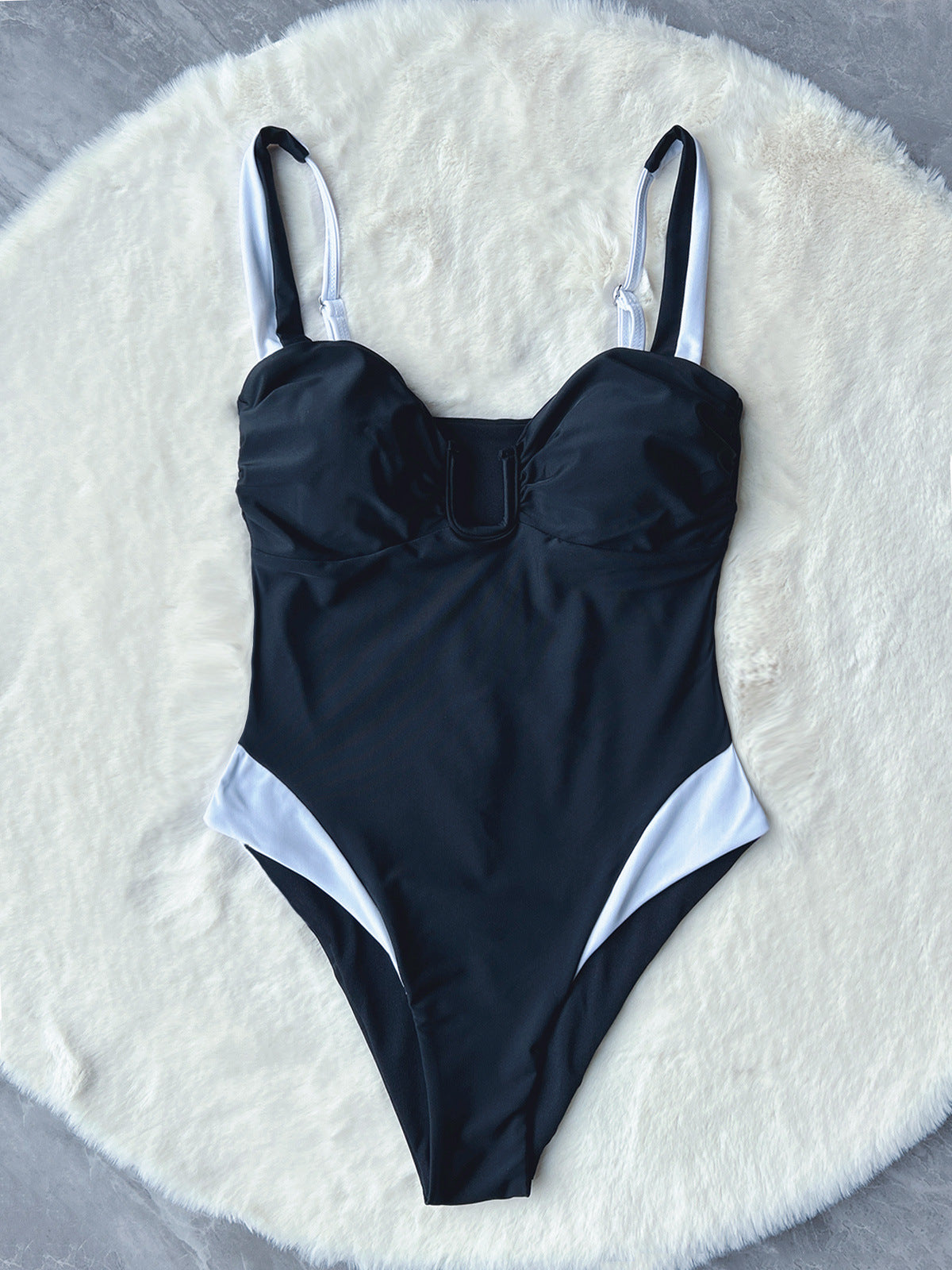 Women's Black Underwire Colorblock One-Piece Swimsuit