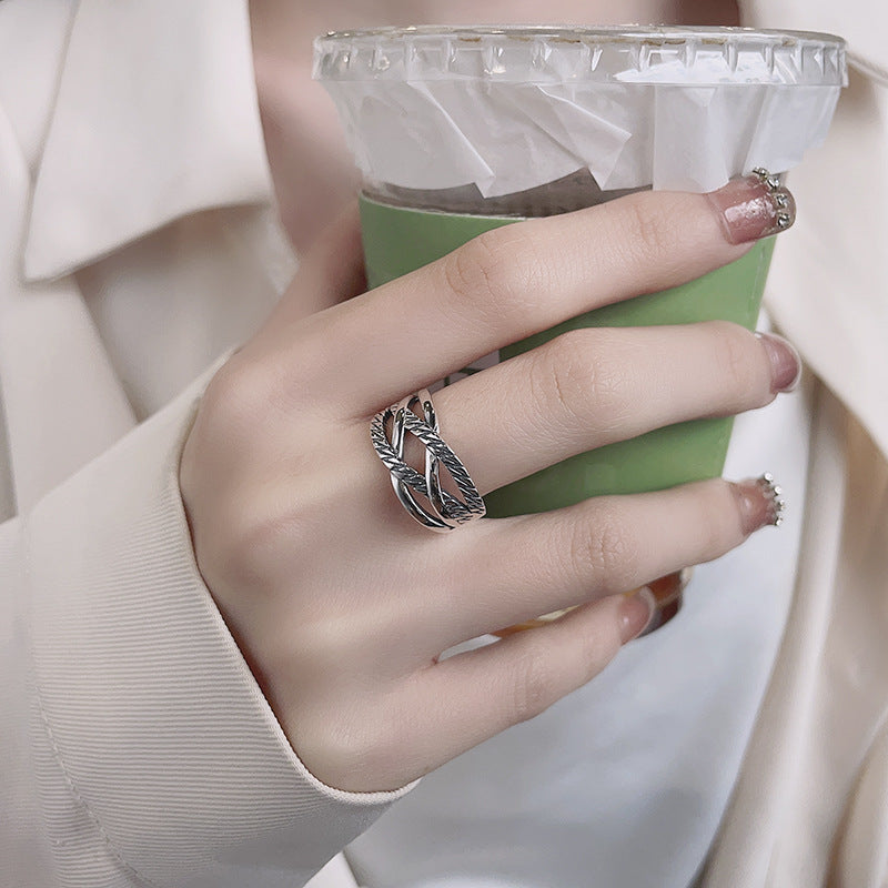Twist Shape Line Cross Ring - Trendy Forefinger Accessory