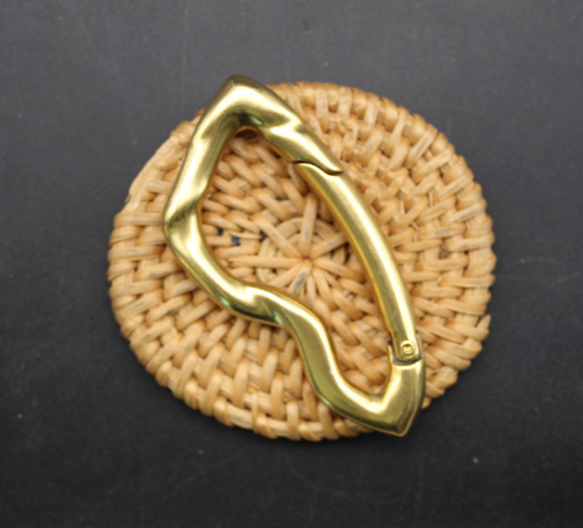 Modern Simplicity Copper Keychain – Stylish & Durable | Accessory