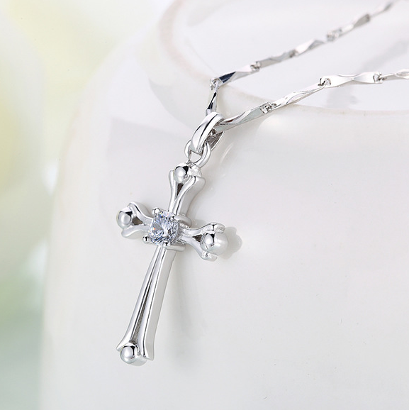 Women's Cross Pendant Necklace